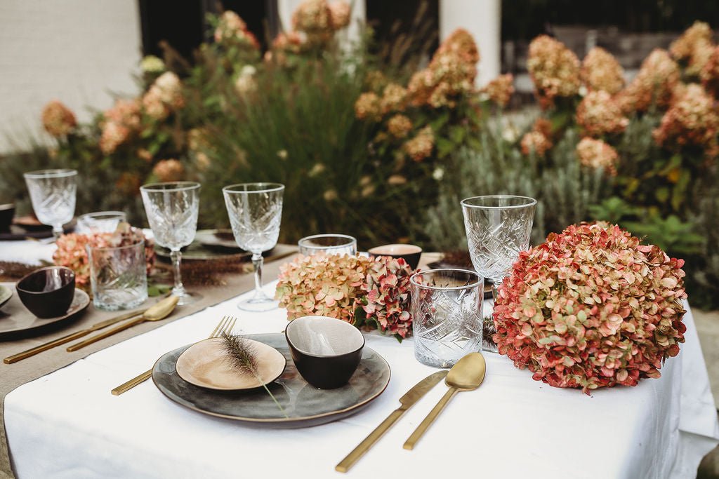 Hoe overleef ik als horeca ondernemer de Corona Crisis? – Partyfurniture