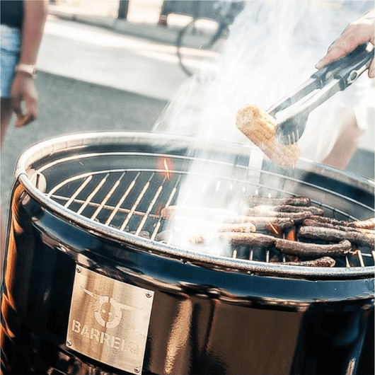 Olievat barbecue in gebruik