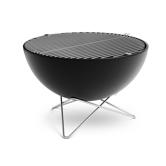 Höfats Bowl vuurschaal. Zwart geëmailleerd schaal met rvs roosters en rvs ster voet.