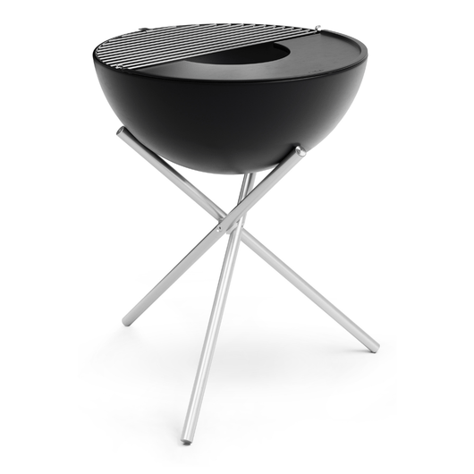 Höfats Bowl vuurschaal. Zwart geëmailleerd schaal, gietijzeren planchaplaat, rvs rooster en rvs tripod voet.