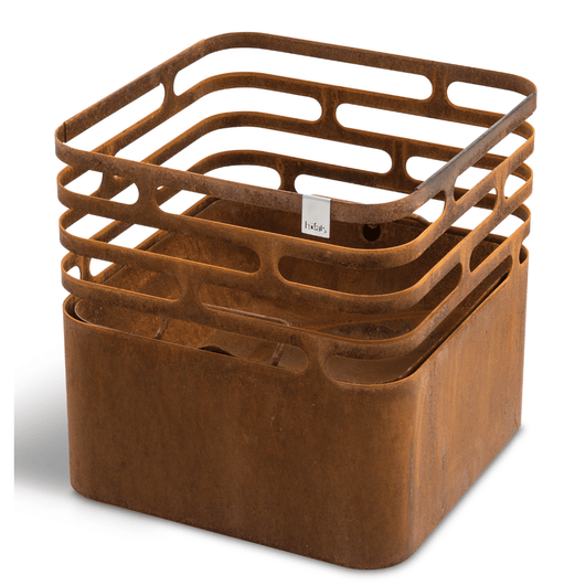 Cortenstalen Höfats Cube vuurkorf van gepoedercoat roestvrij staal, stijlvolle en multifunctionele vuurkorf.