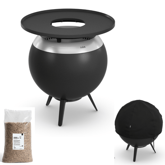 Höfats MOON 45 vuurkorf zilver met lage gietijzeren standaard, afdekhoes en grillring – rookvrije design vuurkorf met houtvergassingstechnologie. 15 kg zak palletkorrels