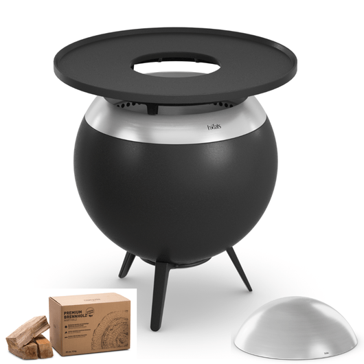 Höfats MOON 45 vuurkorf zilver met lage gietijzeren standaard, grillring, rvs deksel en 12kg brandhout – rookvrije design vuurkorf met houtvergassingstechnologie. 