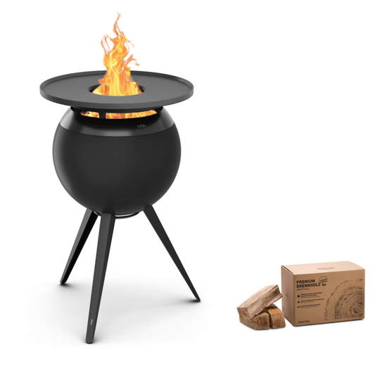 Höfats MOON 45 vuurkorf zwart met hoge rvs standaard – rookvrije design vuurkorf met houtvergassingstechnologie. 12 kg doos brandhout