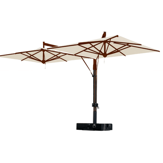 Zweefparasol voorzien van 2 handlieren aan de mast tbv afzonderlijke bediening van de  horecaparasols. Houten mast met ecru doek.