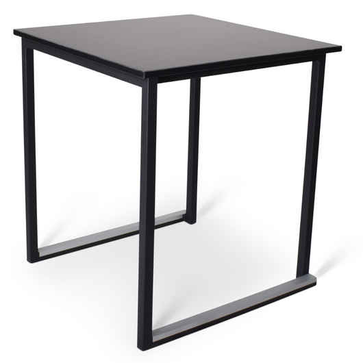 Terrastafel stapelbaar voorzien van zwart frame en zwart melamine blad: Afmeting: 70 x 70 cm. 