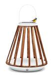 Elegante buitenlamp SUNS Kate, op zonne-energie en gemaakt van aluminium en teak. Wit